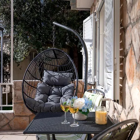 Lucic Apartment *